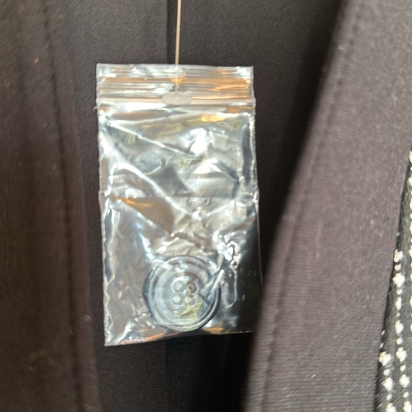 WHBM tailored ladies suit jacket - Picture 3 of 7